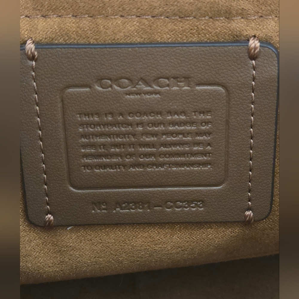 Coach 2023 Klare Chain Crossbody 25 Pistachio Leather Bag - Picture 8 of 16